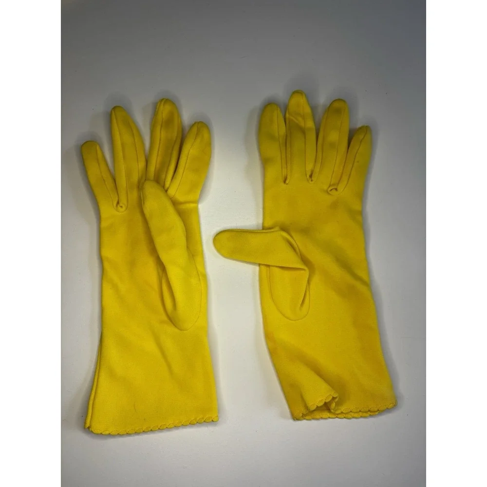 Vintage Ladies Glove Lot of 6, Red, White, Black, Yellow Small With Organizer‎